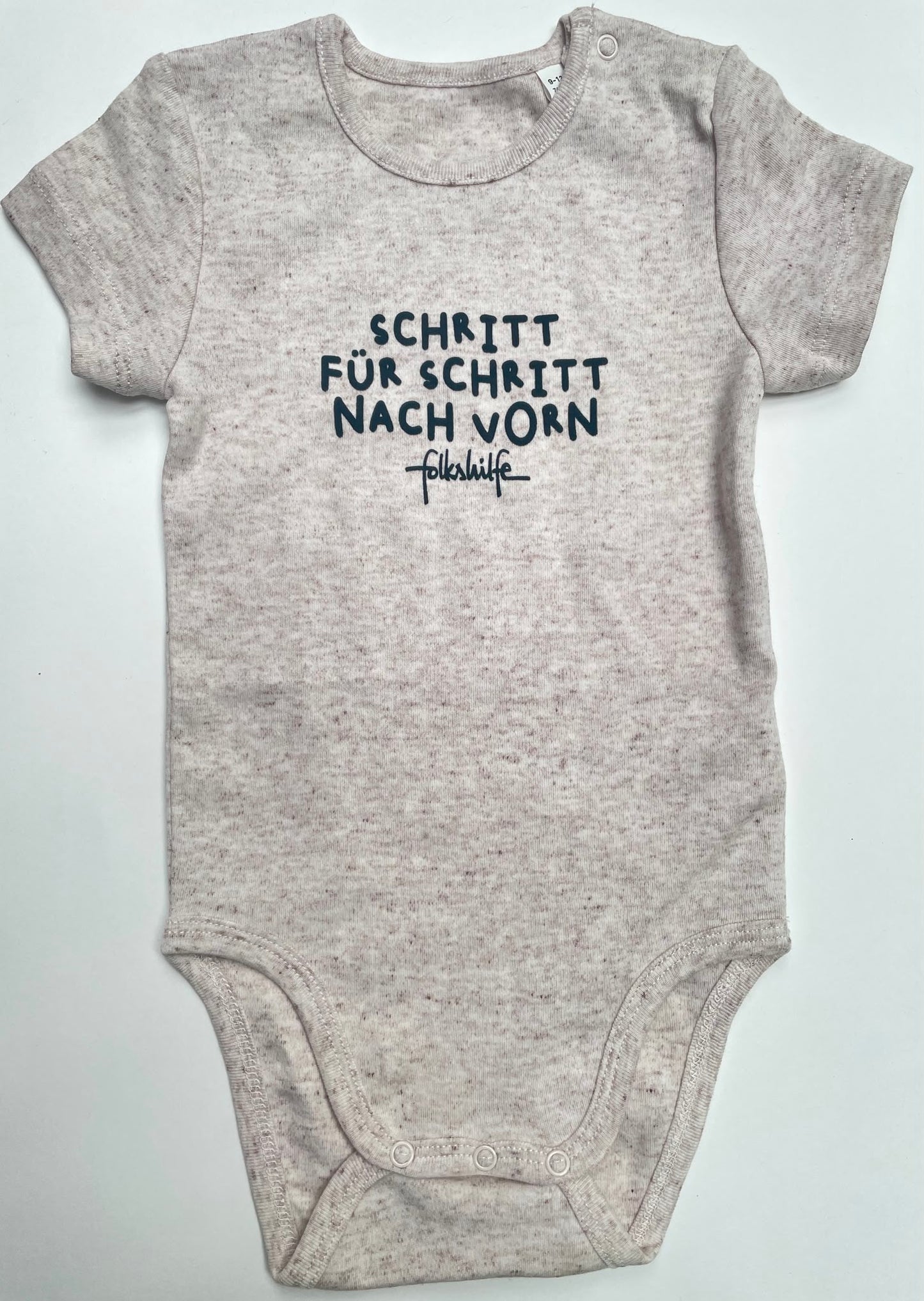 folkshilfe, "SCHRITT FÜR SCHRITT", Body