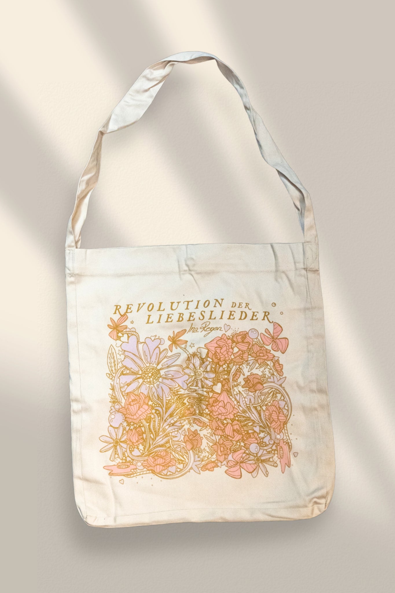 INA REGEN Tasche "Revolution der Liebeslieder"