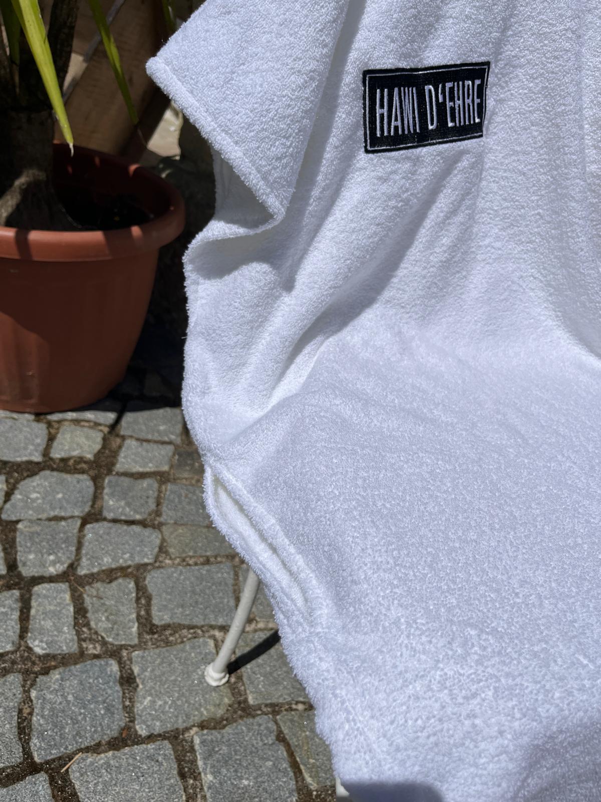 Hawi D’Ehre - Poncho