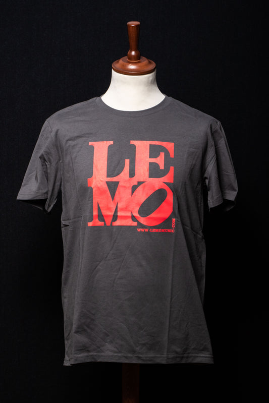 LEMO Logo groß rot, Shirt grau