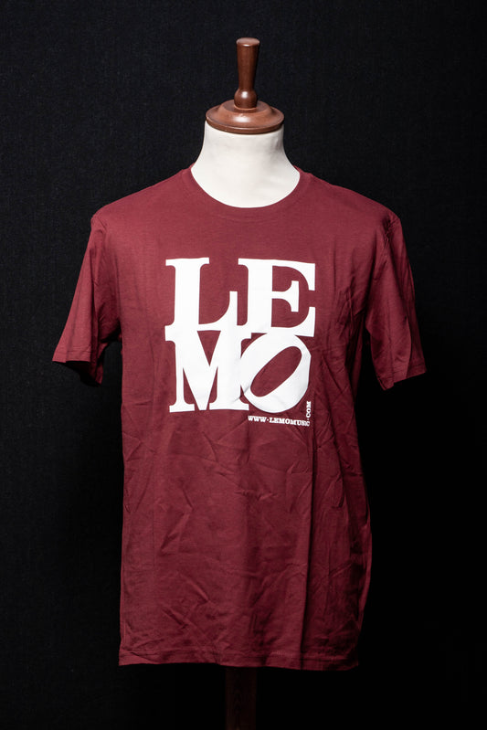 LEMO Logo groß weiss, Shirt rot